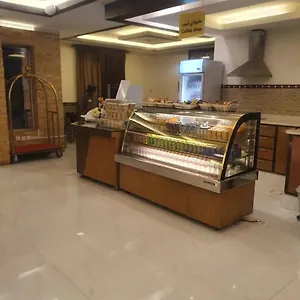 احجز هنا